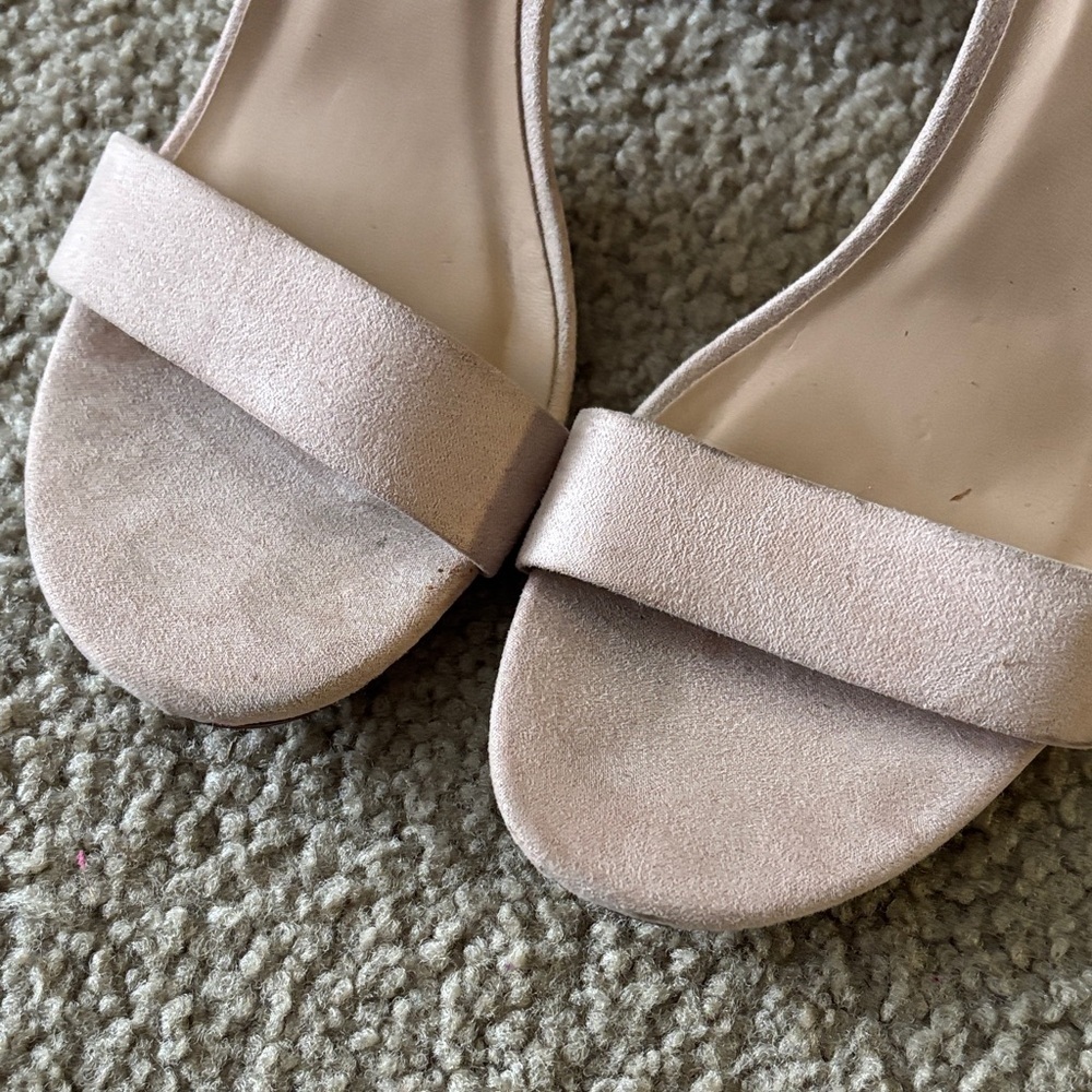 A New Day Block Heel blush with ankle strap size 6 - Picture 5 of 6